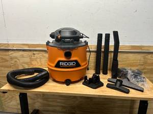 lot 8 image: RIDGID 16 Gallon 6.5 Peak HP NXT WetDry Shop Vacuum with Detachable Blower, Filter, Locking Hose and Accessories