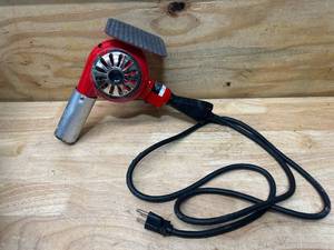 lot 54 image: CRAIN Deluxe Heat Gun with Case- Model 990 Type C