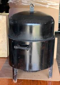 lot 31 image: Small old Smoke Pit