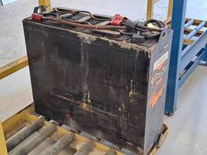 lot 548A image: Deka D Series Forklift Battery