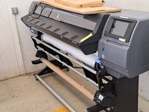 lot 582 image: 2020 HP Latex 65 65 Large Format Printer