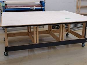 lot 628 image: Rolling Work Table