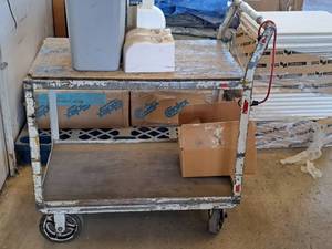lot 734 image: Metal Rolling Utility Cart 2-tier