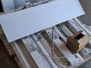 lot 764 image: Lot of (4) 165W 5000K LED Linear High Bay Lights ZY-H3-165W XDZ (New)