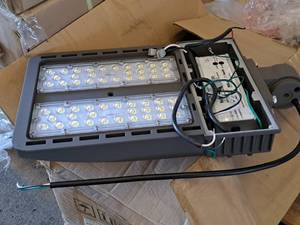 lot 772 image: Lot of (1 Box) 200W 5000K LED Shoe Box Light SB-200W A2N50T3 2-count (New)