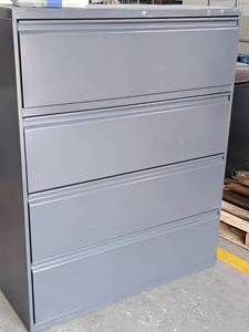 lot 799 image: Metal Lateral File Cabinet 4-drawer
