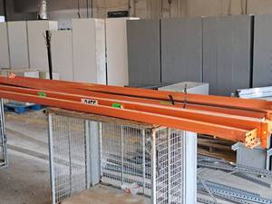lot 804 image: Lot of (8) 10 Pallet Racking Cross Beams