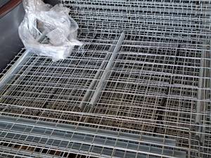 lot 808 image: Lot of (12) Pallet Racking Wire Metal Grates