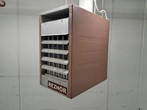 lot 551 image: Reznor IndustrialCommercial Natural Gas Unit Heater F100-E-3