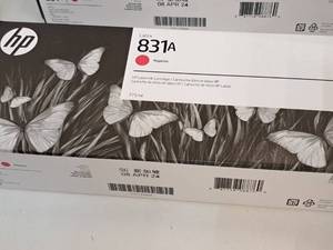 lot 615A image: Lot of (1) HP Latex 831A Magenta Ink Cartridge