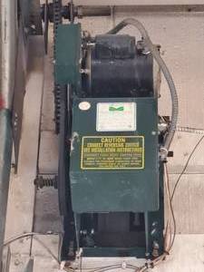 lot 572 image: Sidewinder Garage Door Opener