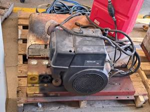 lot 704 image: Starting Unit
