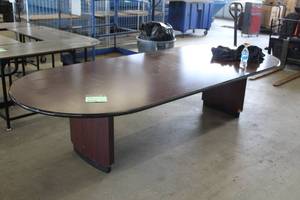 lot 629 image: 10 Wood Pedestal Conference Table