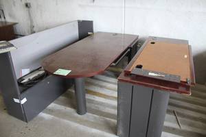 lot 642 image: Lot of (7) Misc. Office Equipment - Table Sections, Shelf Pieces