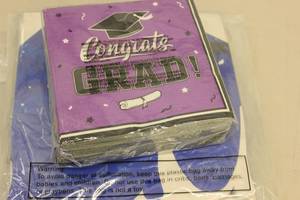 lot 26 image: 2ct Grad Party Decorations  Napkins