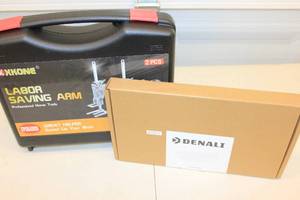 lot 98 image: XKONE 2pc Labor Saving Arm  Denali 17pc Slotted and Phillips Screwdriver Set