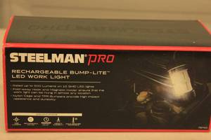 lot 158 image: SteelmanPro Rechargable Bump-Lite 500 Lumen LED Work Light