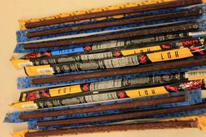 lot 234 image: 12ct Assorted Jack Links Meat Sticks Hot and Mild