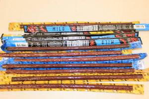lot 235 image: 12ct Assorted Jack Links Meat Sticks Hot and Mild