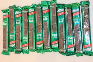 lot 204 image: 12ct Andes Creme de Menthe Snap Bar Chocolate Bar