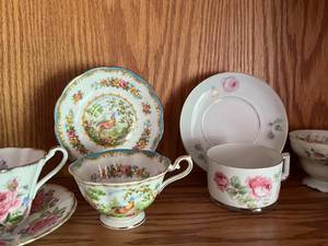 Lot of Tea Cups and Saucers