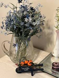 Vases, Jewelry box, Mirrored small display & More