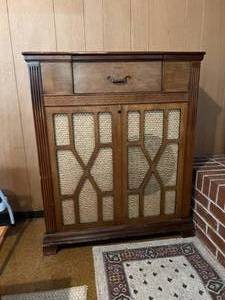 Vintage Philco Radio