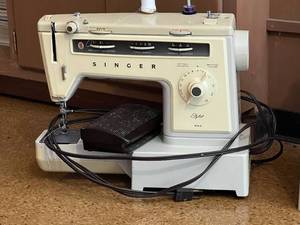 Vintage Singer Stylist Sewing Machine
