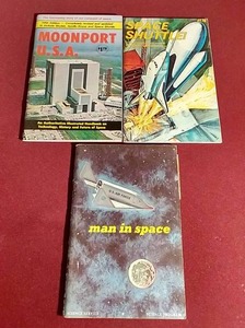 (3) Vintage 1960s & 70s Space Booklets