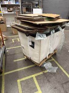 Royal basket truck 6BU (1) item only listed