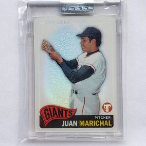 lot 18 image: Juan Marichal 2005 Topps The Legendary Years No. 26