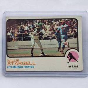 lot 45 image: Willie Stargell 1973 Topps No. 370