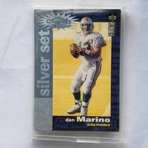 lot 147 image: 1995 Unoponed Upper Deck Collectors Choice Silver Set You Crash the Game, Dan Marino on Top