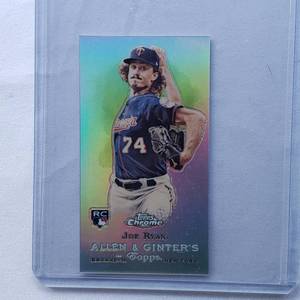 lot 171 image: Joe Ryan Rookie Mini Refractor Topps No. RDV-6
