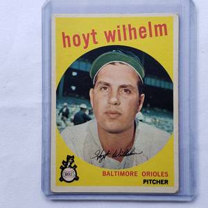 lot 174 image: Hoyt Wilhelm 1959 Topps No. 349