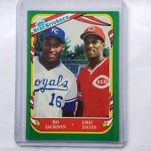 lot 176 image: Bo Jackson, Eric Davis Rookie Fleer Star Stickers No. 132
