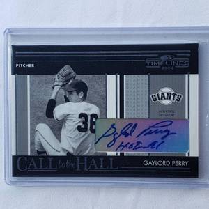 lot 190 image: Gaylord Perry Autograph Donruss Call of the Hall 2004 No. CH-14