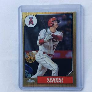 lot 194 image: Shohei Ohtani Topps Chrome Refrarctor No. 87BC-2