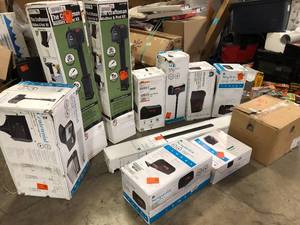 lot 4 image: Lot of Assorted Mail Boxes and Mailbox Posts Various Models and Conditions   Customer Returns See Pictures