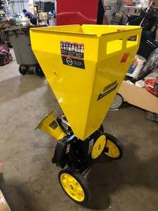 lot 37 image: Champion Power Equipment 3 in. Dia 224 cc 2-in-1 Upright Gas Powered Wood Chipper Shredder   Customer Returns See Pictures