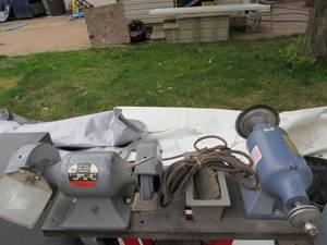 lot 11 image: Millers Falls Ball Bearing Grinder - Model 9513 and Baldor Buffer