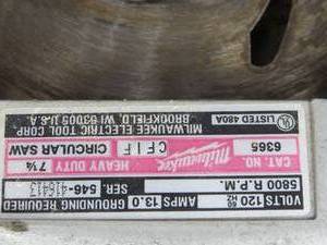 lot 28 image: Milwaukee Corded 7 12 Circular Saw
