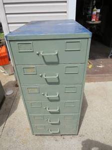 lot 59 image: 6 Drawer Cabinet and Contents
