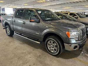 lot 12 image: 2011 Ford F-150 XLT Crew Cab 4x4