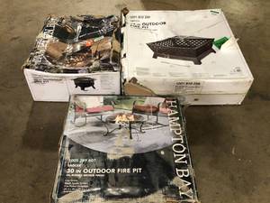 lot 14 image: Lot of Assorted Firepits Various Models and Conditions Customer Returns See Pictures