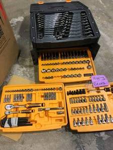 lot 41 image: GEARWRENCH 14 in. and 38 in. Drive 90-Tooth Standard and Deep SAEMetric Mechanics Tool Set in 3-Drawer Storage Box (232-Piece)  Missing Pieces Customer Returns See Pictures
