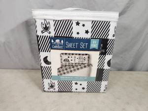 lot 33 image: New RV Sheet Set
