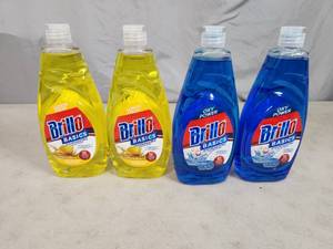 lot 66 image: 4 New Bottles of Brillo Dish Soap