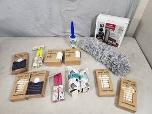 lot 147 image: Lint Rollers and More