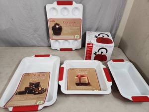 lot 154 image: New Kitchen Pans and Tea Kettle